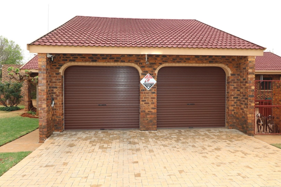 3 Bedroom Property for Sale in Stilfontein North West